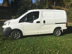 Vit Begagnad 2011 Nissan NV200 Van | 29 000 kr (Marknadspris)