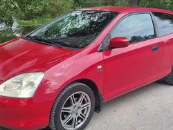 Röd Begagnad 2003 Honda Civic Halvkombi | 19 900 kr (Marknadspris)