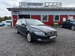 Grå Begagnad 2015 Volvo V70 Momentum Kombi | 179 900 kr (Dyr)