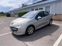 Grå Begagnad 2008 Peugeot 207 Halvkombi | 19 900 kr (Bra pris)
