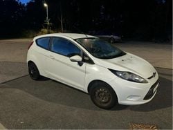 Vit Begagnad 2011 Ford Fiesta Halvkombi | 24 500 kr (Bra pris)