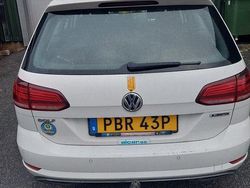 Vit Begagnad 2019 VW Golf VII Kombi | 110 000 kr (Bra pris)