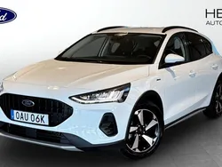 Vit (white) Begagnad 2024 Ford Focus Active Halvkombi | 219 900 kr (Marknadspris)