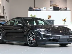 Svart Begagnad 2020 Porsche Taycan 4S Performance Package Sedan | 629 000 kr (Superpris)