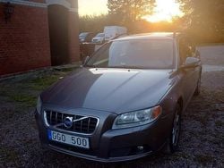 Grå Begagnad 2011 Volvo V70 Momentum Kombi | 74 500 kr (Superpris)