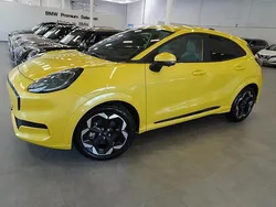 Gul (electric yellow metallic) Ny 2025 Ford Puma Gen-E Premium SUV | 409 000 kr