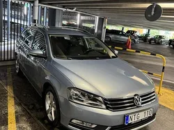 Grå Begagnad 2011 VW Passat Kombi | 67 900 kr (Dyr)