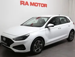 Ny 2025 Hyundai i30 Essential Halvkombi | 288 900 kr