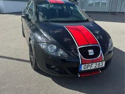 Svart Begagnad 2008 Seat Leon Halvkombi | 59 900 kr