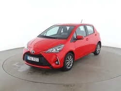 Röd Begagnad 2017 Toyota Yaris Halvkombi | 152 000 kr (Marknadspris)