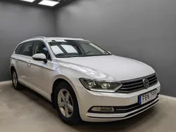 Vit Begagnad 2017 VW Passat Kombi | 139 900 kr (Marknadspris)