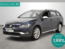 Mörkblå Begagnad 2016 VW Golf Alltrack Kombi | 169 900 kr (Marknadspris)