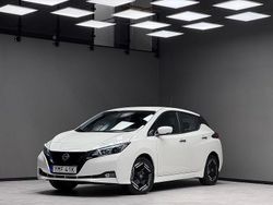 Vit Begagnad 2022 Nissan Leaf 360º Halvkombi | 189 900 kr (Marknadspris)