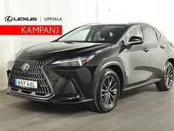Svart (svart metallic) Begagnad 2023 Lexus NX450h+ Executive Line SUV | 599 900 kr (Marknadspris)