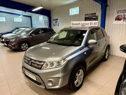 Mörkgrå Begagnad 2015 Suzuki Vitara SUV | 155 000 kr (Dyr)
