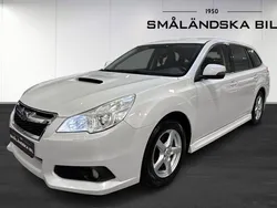 Vit Begagnad 2012 Subaru Legacy Kombi | 89 000 kr
