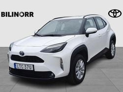 Vit Begagnad 2023 Toyota Yaris Cross Active SUV | 269 900 kr (Marknadspris)