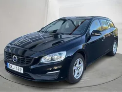 Svart Begagnad 2018 Volvo V60 Kinetic Kombi | 149 000 kr (Marknadspris)