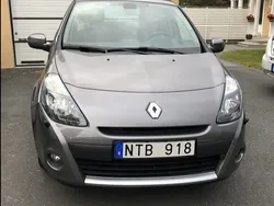 Grå Begagnad 2012 Renault Clio R.S. Halvkombi | 47 500 kr (Marknadspris)