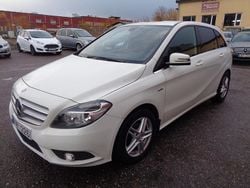 Vit Begagnad 2011 Mercedes B180 Minibuss | 64 900 kr (Marknadspris)
