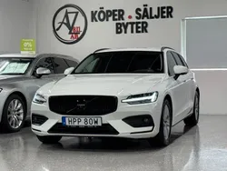 Vit Begagnad 2019 Volvo V60 Momentum Kombi | 249 900 kr (Marknadspris)
