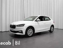 Vit (candy white) Begagnad 2024 Skoda Fabia Halvkombi | 187 500 kr