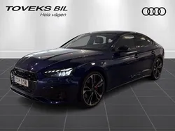 Blå (navarrablå metallic) Begagnad 2024 Audi A5 Sportback Competition Halvkombi | 499 000 kr (Bra pris)