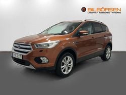 Brun Begagnad 2017 Ford Kuga Titanium SUV | 159 900 kr (Marknadspris)