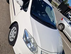 Vit Begagnad 2010 Toyota Auris Plus Halvkombi | 48 000 kr (Marknadspris)