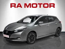 Grå Begagnad 2022 Nissan Leaf Tekna Halvkombi | 244 900 kr (Lite dyr)