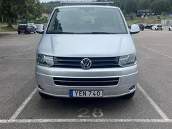 Silver Begagnad 2015 VW Multivan Highline Minibuss | 240 000 kr (Bra pris)