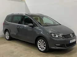 Mörkgrå (grå) Begagnad 2018 VW Sharan Minibuss | 269 900 kr (Lite dyr)