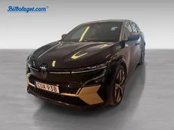 Svart Begagnad 2024 Renault Mégane Iconic Halvkombi | 349 000 kr (Marknadspris)