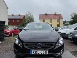 Svart Begagnad 2014 Volvo V60 Momentum Kombi | 99 500 kr (Bra pris)