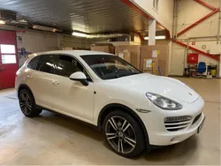 Vit Begagnad 2012 Porsche Cayenne SUV | 230 000 kr (Bra pris)