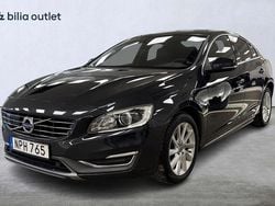 Mörkgrå Begagnad 2014 Volvo S60 Summum Sedan | 144 900 kr (Lite dyr)