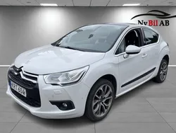 Vit Begagnad 2015 Citroën DS4 Halvkombi | 79 900 kr