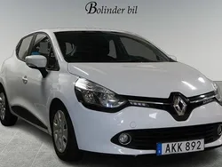Vit Begagnad 2015 Renault Clio IV Halvkombi | 69 800 kr (Marknadspris)