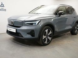 Grå Begagnad 2023 Volvo XC40 Core SUV | 349 900 kr