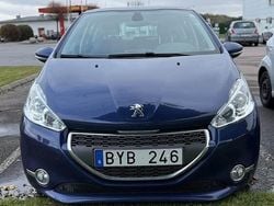 Blå Begagnad 2013 Peugeot 208 Halvkombi | 52 000 kr (Bra pris)