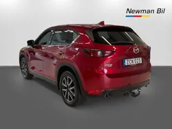 Röd Begagnad 2017 Mazda CX-5 Optimum SUV | 219 700 kr (Marknadspris)