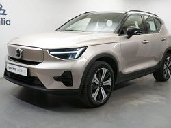 Ljusgrå (grå) Begagnad 2022 Volvo XC40 Core SUV | 334 900 kr
