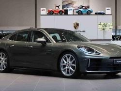 Grå Ny 2026 Porsche Panamera Halvkombi | 1 498 600 kr
