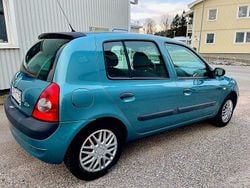 Begagnad 2004 Renault Clio II Halvkombi | 18 000 kr (Marknadspris)