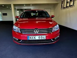 Röd Begagnad 2013 VW Passat Sedan | 89 900 kr (Marknadspris)