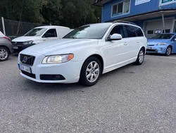 Vit Begagnad 2010 Volvo V70 Momentum Kombi | 49 900 kr (Bra pris)