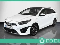 Vit Begagnad 2022 Kia Ceed Advance Kombi | 214 900 kr (Marknadspris)