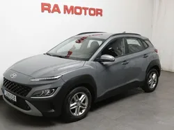 Grå Begagnad 2023 Hyundai Kona Essential SUV | 209 800 kr (Bra pris)
