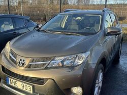 Brun Begagnad 2013 Toyota RAV4 Active SUV | 149 900 kr (Marknadspris)