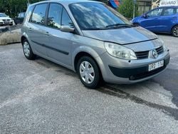 Ljusgrå Begagnad 2003 Renault Scénic II Minibuss | 19 900 kr